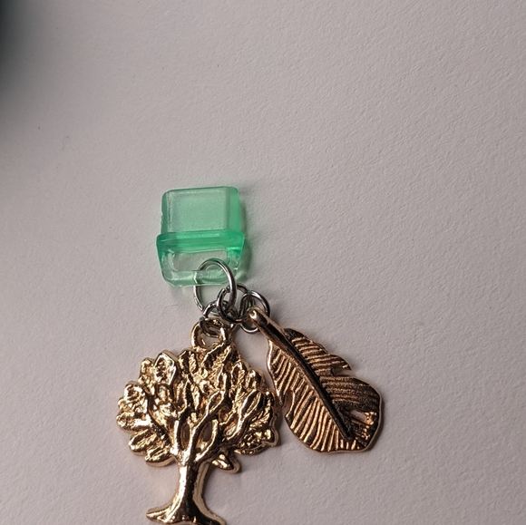 Dust Plug Charm Kindle and charging port USB-C USBc Tree and Leaf/Feather kindle - Picture 3 of 5